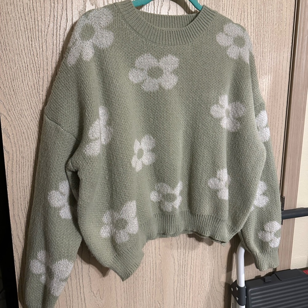 Source Unknown Floral Patterned Sage Sweater